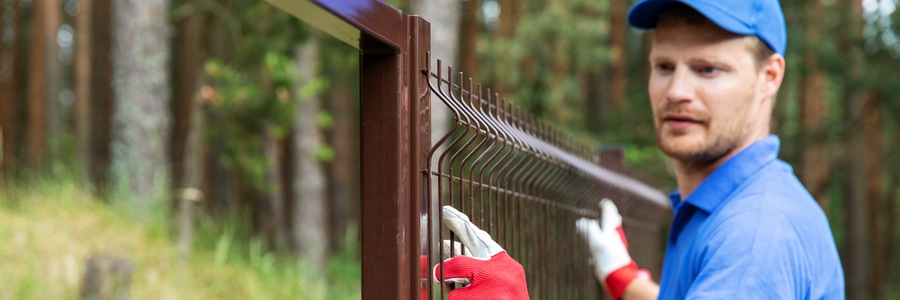 repairs-for-fencing-experts Leave repairs to the fencing experts